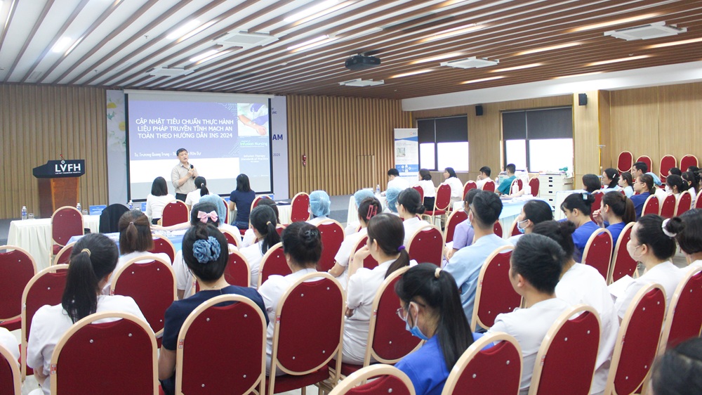 TS. Trương Quang Trung tại buổi hội thảo.