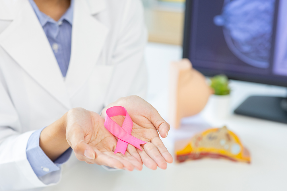 Điều trị Ung thư vú giai đoạn 1 có rất nhiều phương pháp khác nhau.